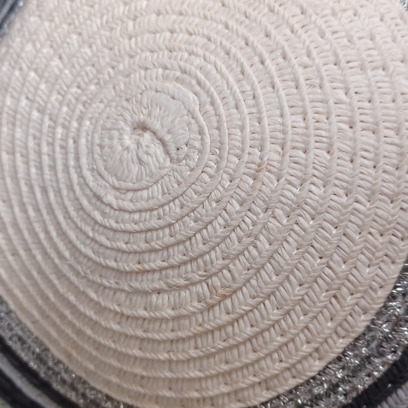 Hat - Picture 5 of 14